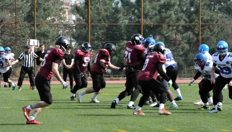 Düzce Üniversitesi Panthers, Kütahya Dumlupınar Üniversitesi Titans’ı mağlup ederek liderliğini sürdürdü