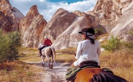 Horse Back Riding Tour