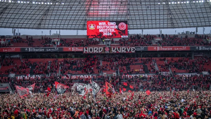 Bayer Leverkusen, Werder Bremen’i 5-0 yenerek şampiyonluğunu garantiledi