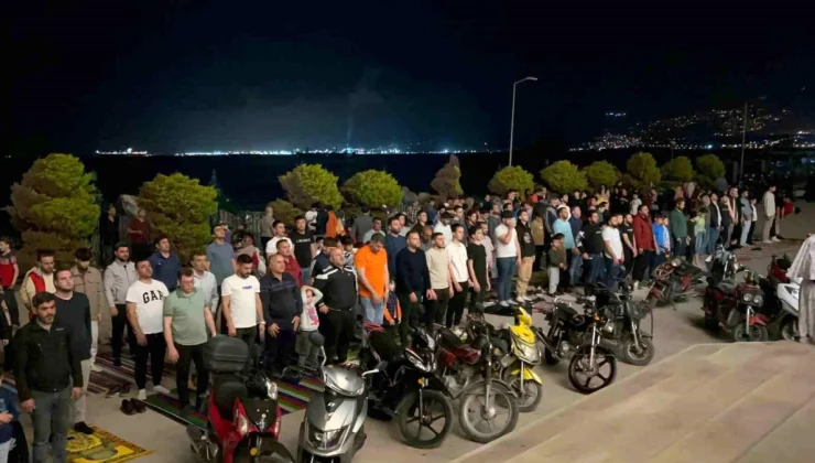 İskenderun’da Kadir Gecesi’nde 500 Kur’an-ı Kerim dağıtıldı