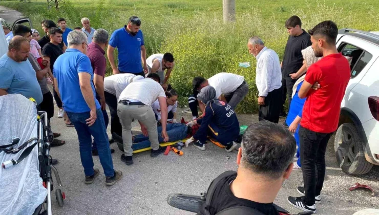 Osmaniye’de motosikletle otomobil çarpıştı: 3 yaralı