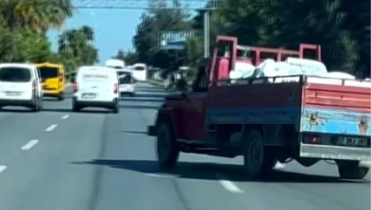 Alanya’da kamyonet sürücüsünün tehlikeli hareketleri kamerada