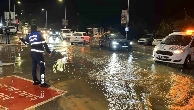 Bodrum Torba Mahallesi’nde Ana İsale Hattı Patladı