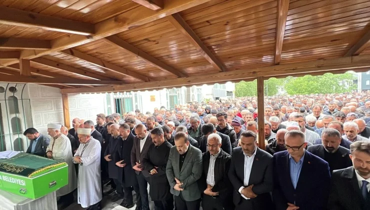 Darıca Belediye Başkanı Muzaffer Bıyık’ın annesi Fadime Bıyık için cenaze namazı kılındı