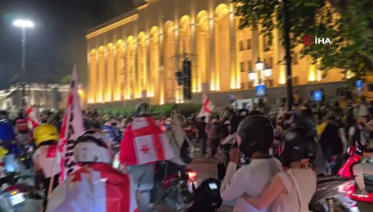 Gürcistan’da ‘Yabancı Etkinin Şeffaflığı’ yasa tasarısına karşı protestolar devam ediyor