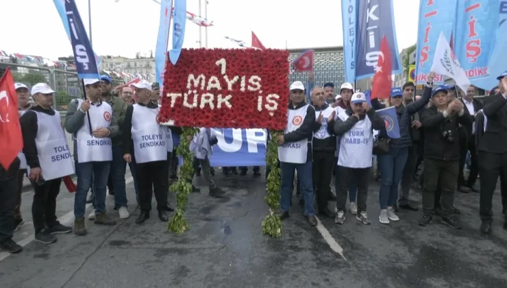 TÜRK-İŞ ve Sendikalar 1 Mayıs’ta Taksim’e Çelenk Koydu