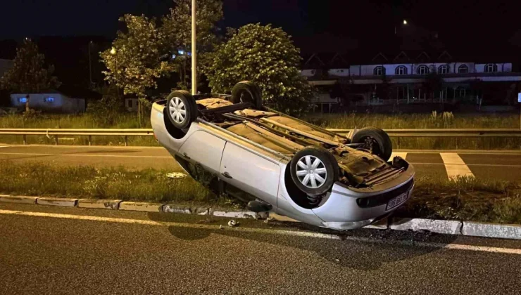 Bolu’da Kontrolden Çıkan Otomobil Ters Döndü, Sürücü Yara Almadı