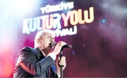 Yavuz Bingöl Şanlıurfa Kültür Yolu Festivali’nde muhteşem bir konser verdi