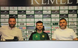 Sakaryaspor, Murat Cem Akpınar’ı yeniden kiraladı