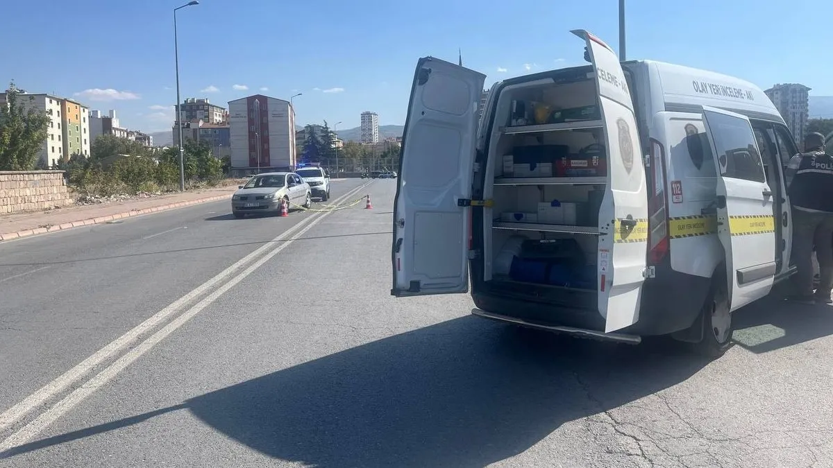 Eski eşini çocuğunun yanında vurdu: Kadın ağır yaralandı!