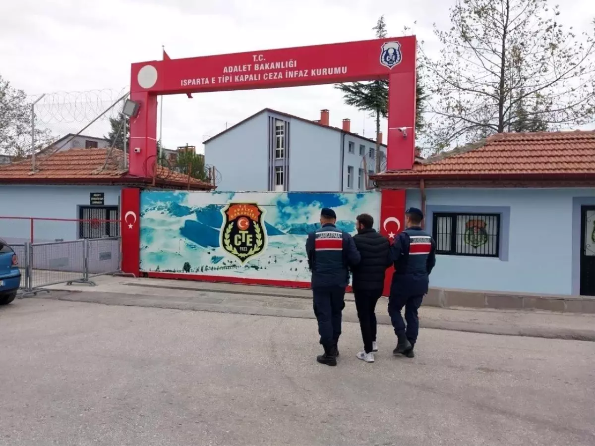 Isparta’da Aranan Uyuşturucu Sanığı Yakalandı