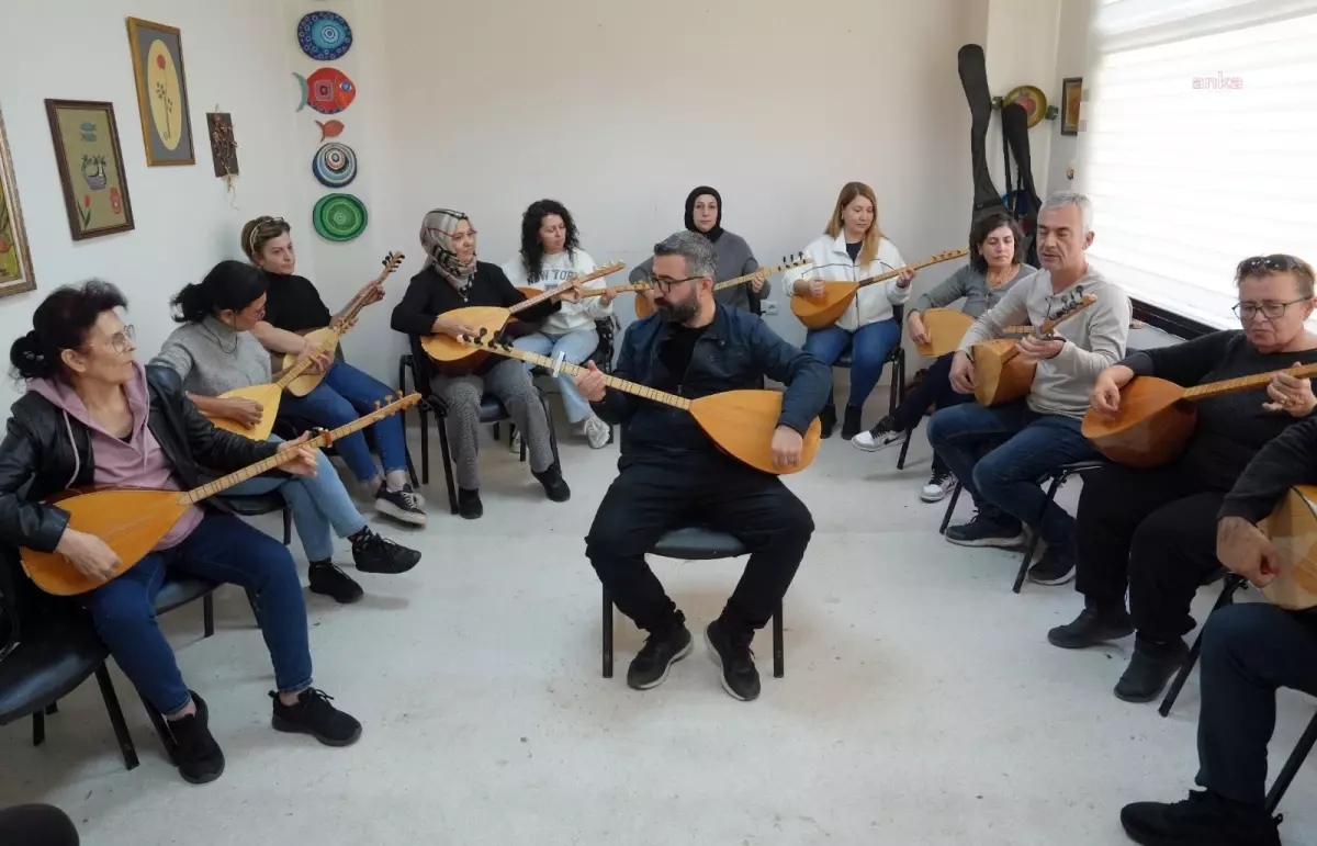 Çukurova Belediyesi’nin Ücretsiz Saz Kursuna Yoğun İlgi